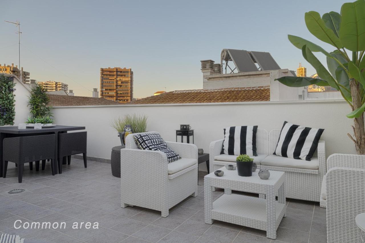 Caleta Homes - Ancha Del Carmen Málaga Eksteriør billede